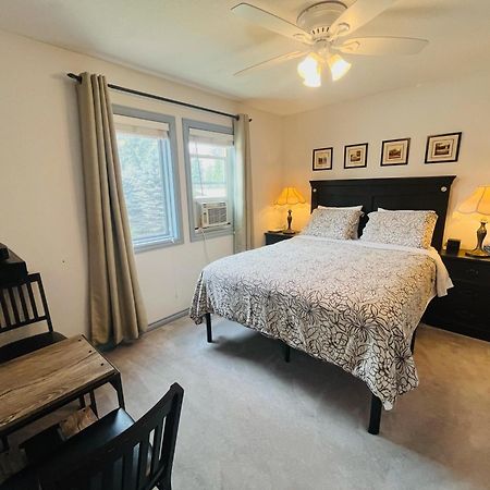 Cornerstone Bed And Breakfast Revelstoke Eksteriør billede