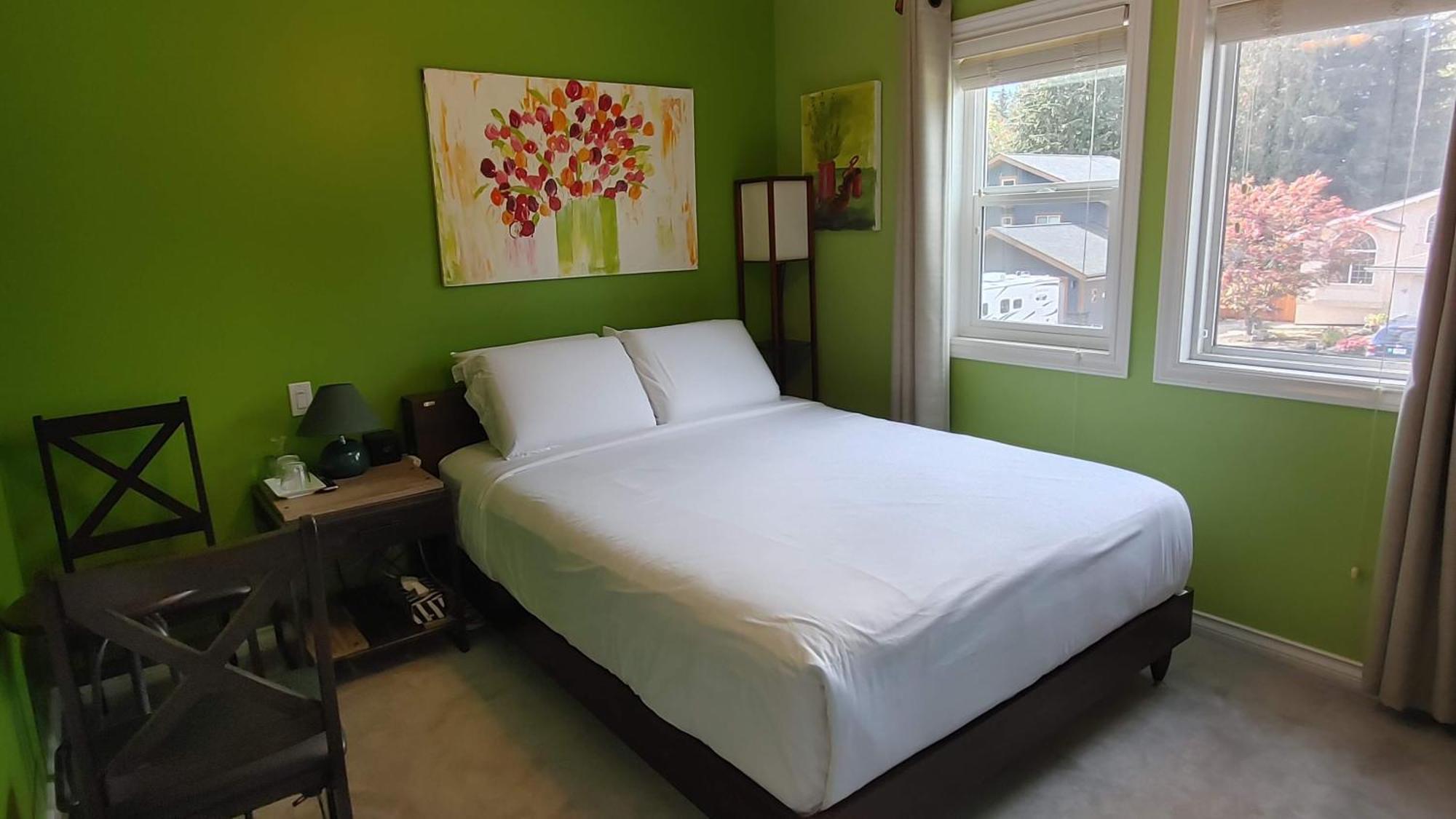 Cornerstone Bed And Breakfast Revelstoke Eksteriør billede