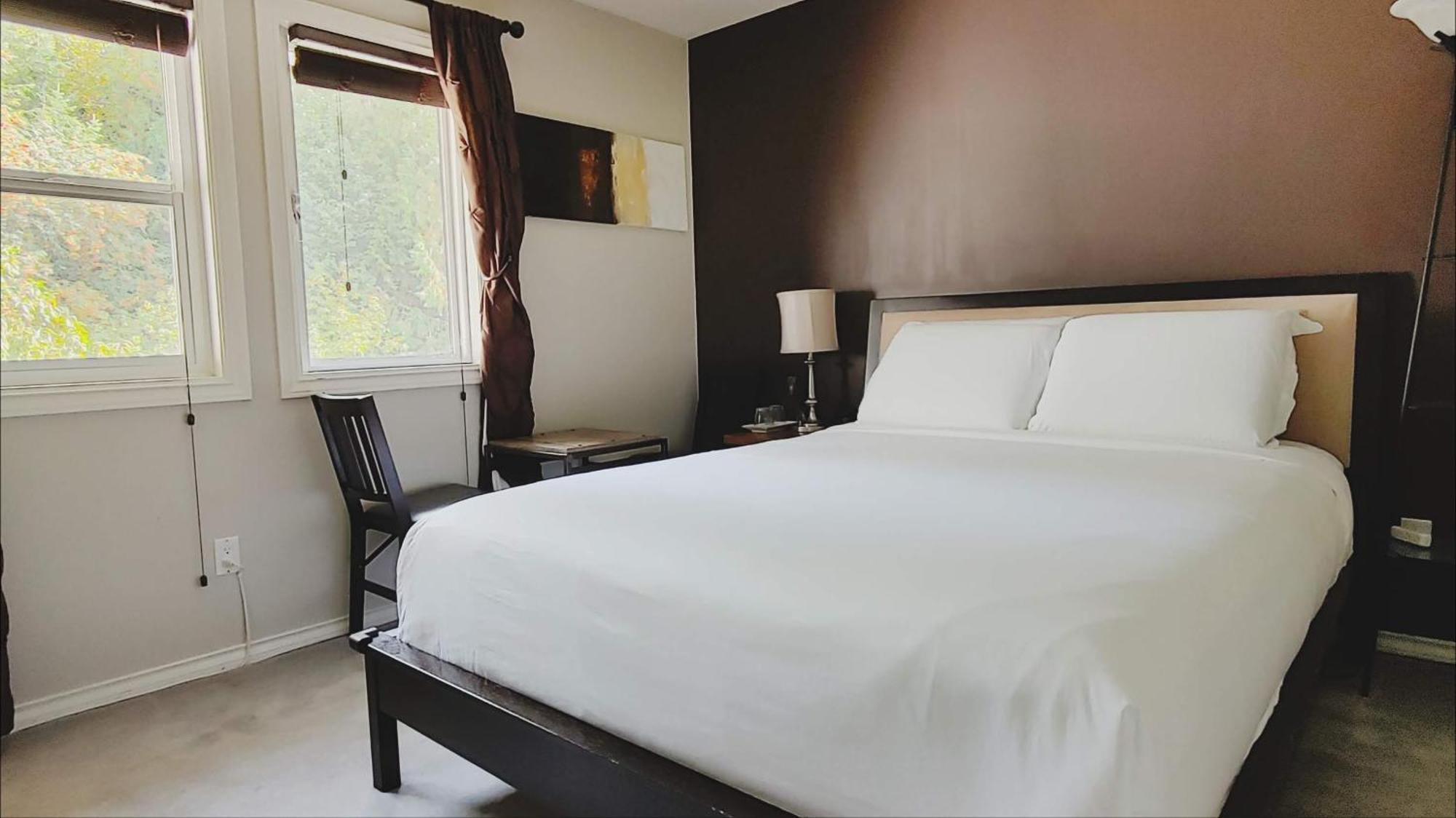 Cornerstone Bed And Breakfast Revelstoke Eksteriør billede